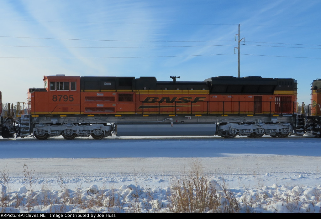 BNSF 8795